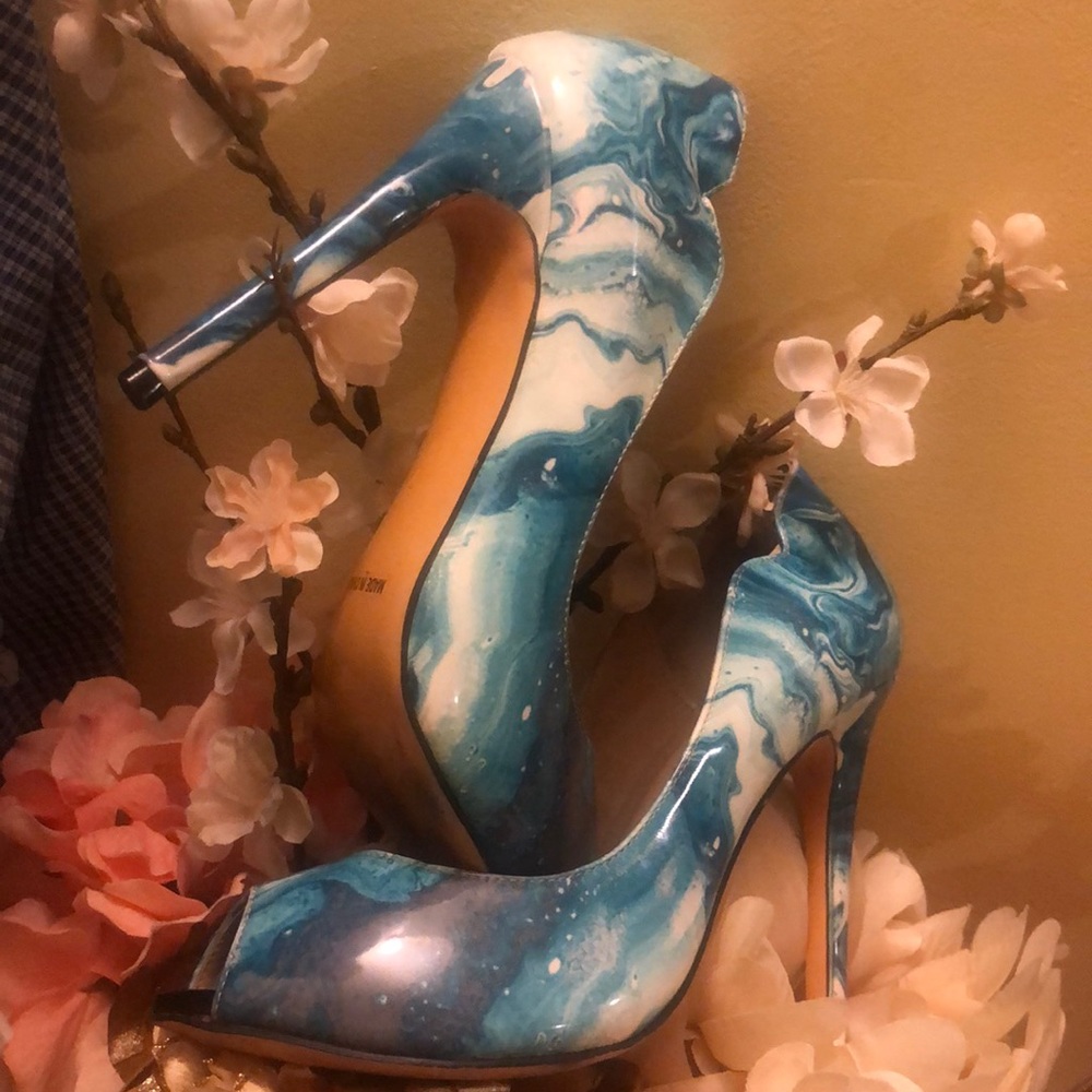 Women’s FSJ black and blue and whites heels